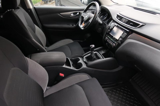 Nissan Qashqai  1.2 DIG-T 