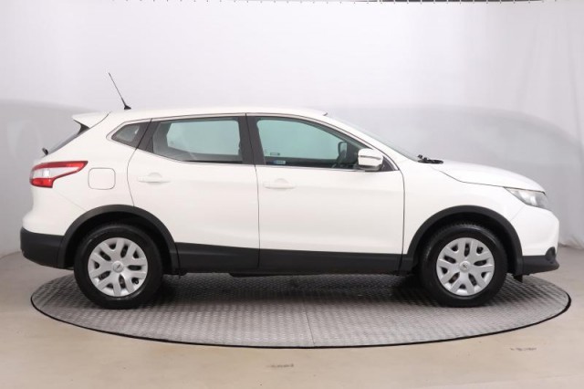Nissan Qashqai  1.2 DIG-T 