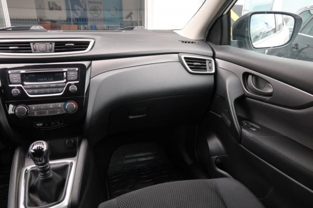 Nissan Qashqai  1.2 DIG-T 