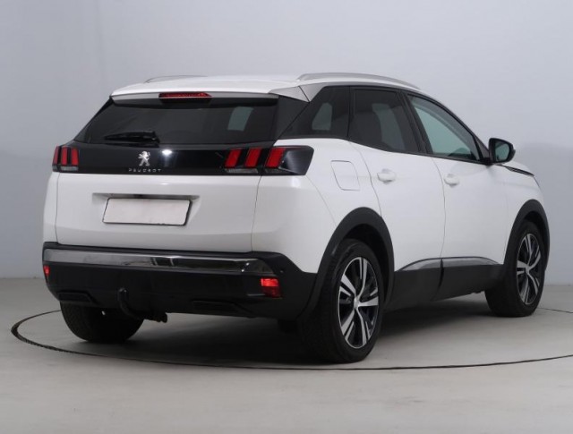 Peugeot 3008  1.2 PureTech Allure