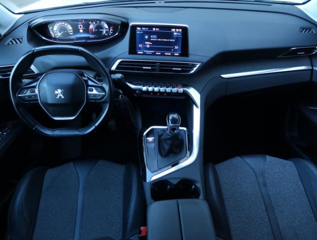 Peugeot 3008  1.2 PureTech Allure