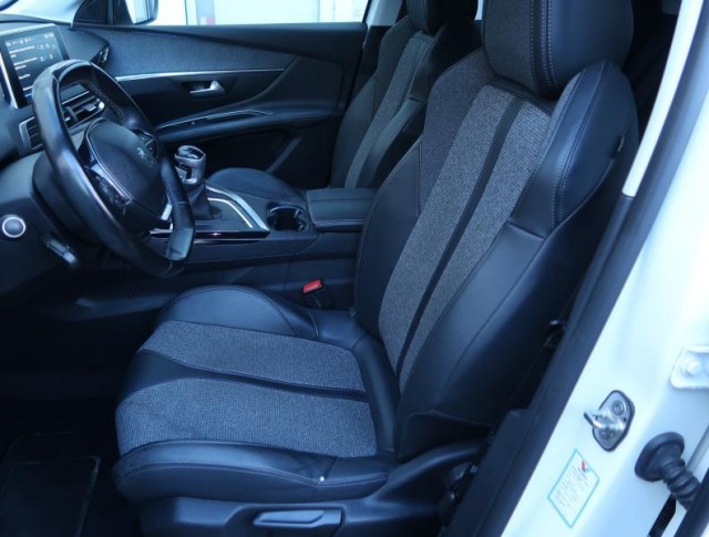Peugeot 3008  1.2 PureTech Allure