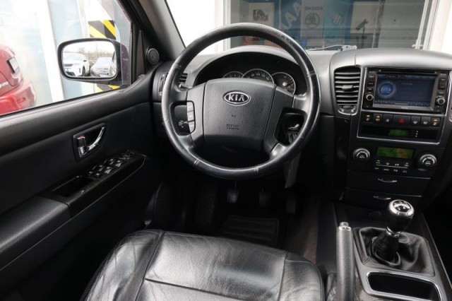 Kia Sorento  2.5 CRDi 
