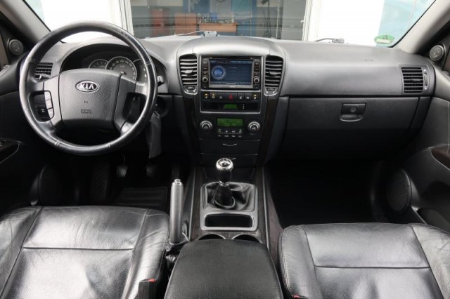 Kia Sorento  2.5 CRDi 