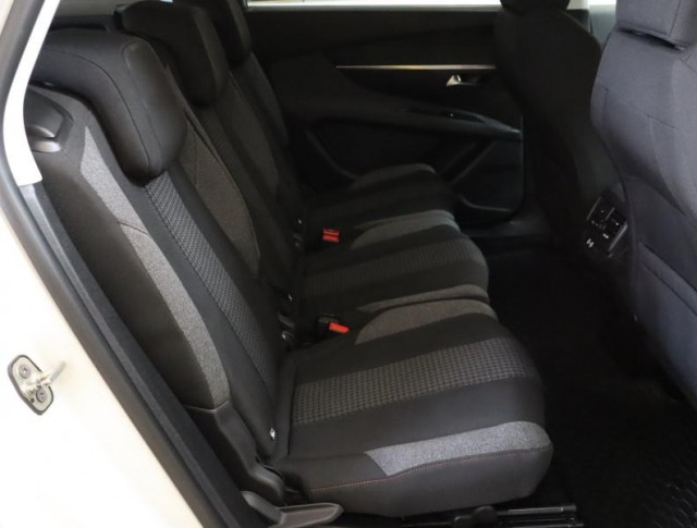 Peugeot 5008  PureTech 130 Active Pack