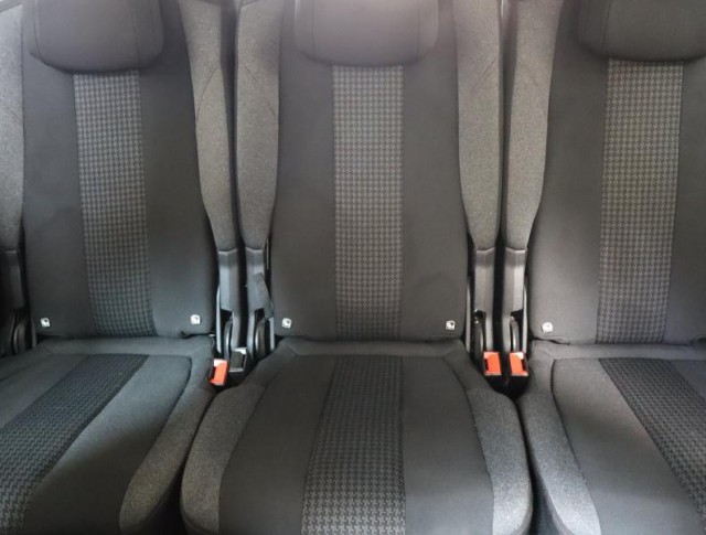 Peugeot 5008  PureTech 130 Active Pack