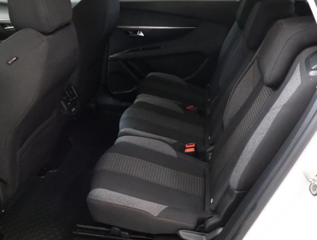 Peugeot 5008  PureTech 130 Active Pack