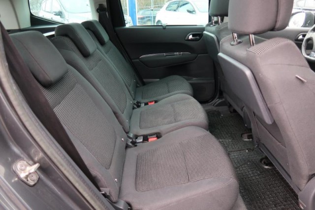 Peugeot 5008  2.0 BlueHDi 