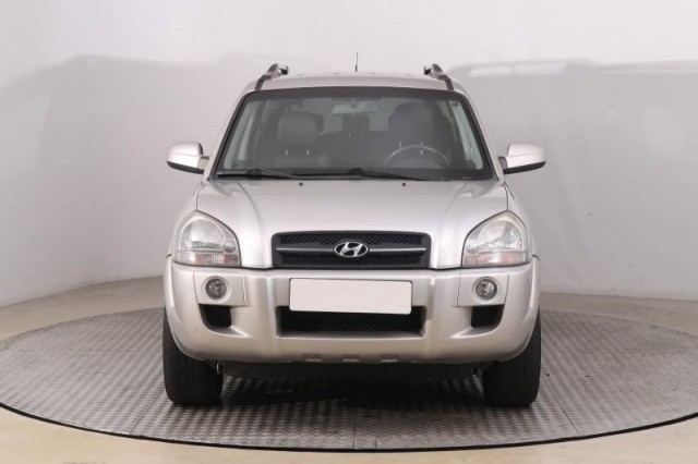 Hyundai Tucson  2.0 i 