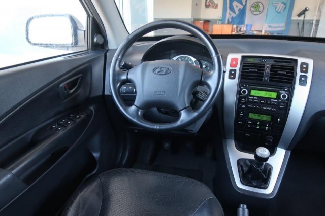 Hyundai Tucson  2.0 i 