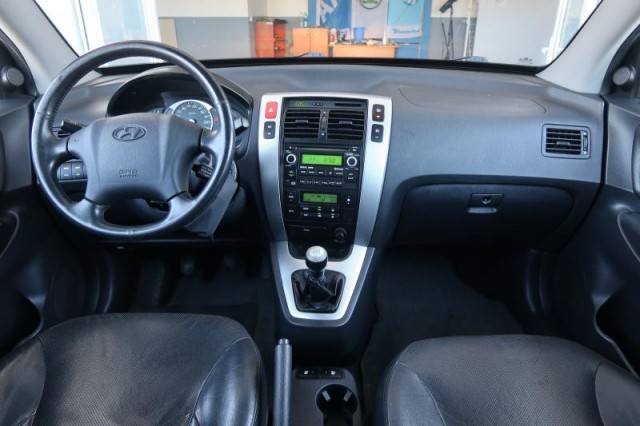 Hyundai Tucson  2.0 i 