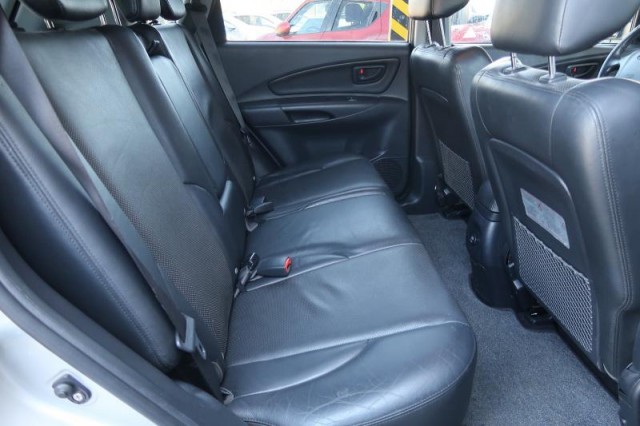 Hyundai Tucson  2.0 i 