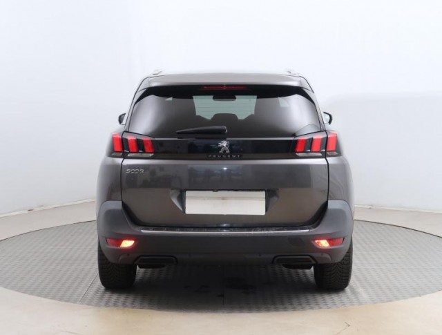 Peugeot 5008  1.5 BlueHDi 