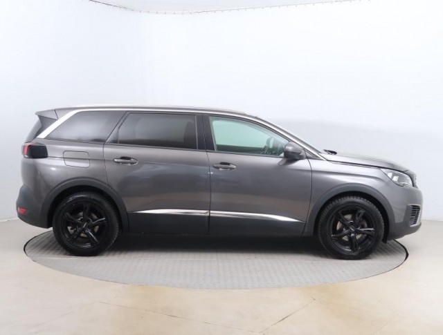 Peugeot 5008  1.5 BlueHDi 