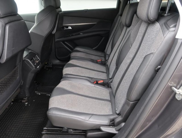 Peugeot 5008  1.5 BlueHDi 