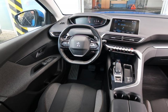 Peugeot 3008  1.2 PureTech 