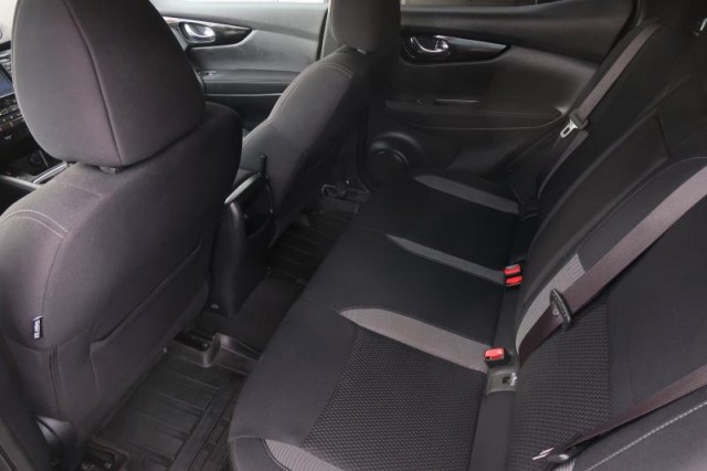 Nissan Qashqai  1.6 DIG-T 