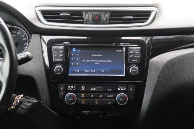 Nissan Qashqai  1.6 DIG-T 