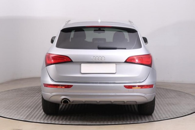 Audi Q5  2.0 TDI 