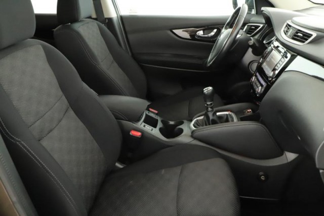 Nissan Qashqai  1.6 DIG-T 