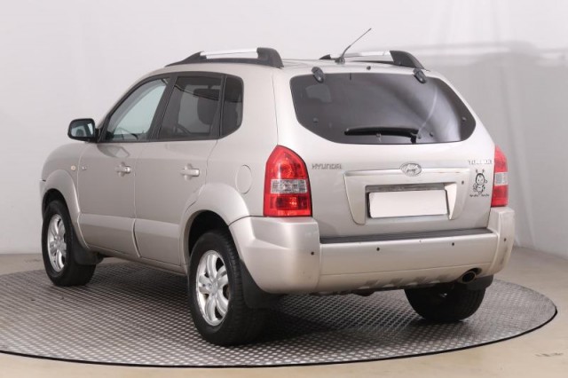 Hyundai Tucson  2.0 i 