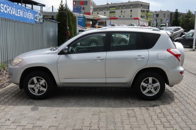 Toyota RAV 4  2.2 D-4D 