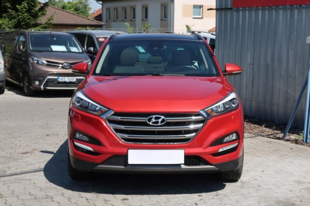 Hyundai Tucson  2.0 CRDi 