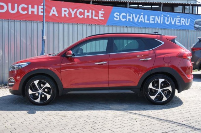 Hyundai Tucson  2.0 CRDi 