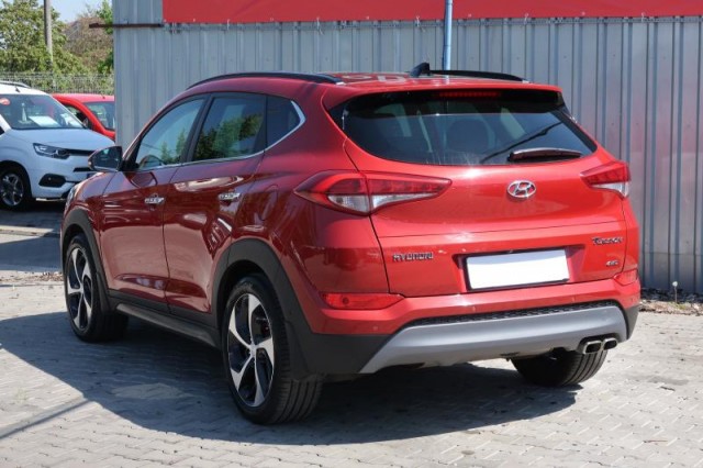 Hyundai Tucson  2.0 CRDi 