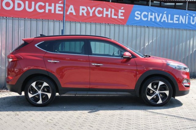 Hyundai Tucson  2.0 CRDi 