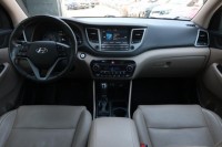 Hyundai Tucson  2.0 CRDi 