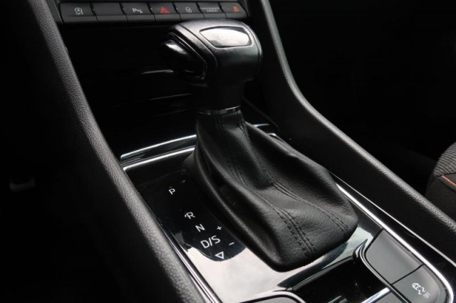 Škoda Karoq  1.5 TSI 