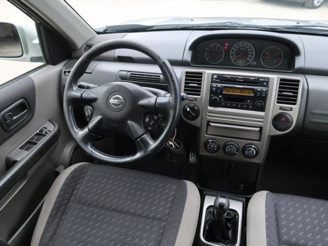 Nissan X-Trail  2.2 dCi Connect