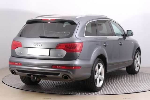 Audi Q7  3.0 TDI S-Line