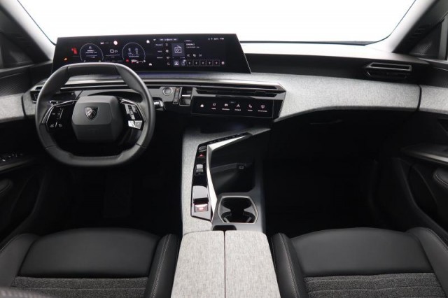 Peugeot 5008  PureTech 130 Allure
