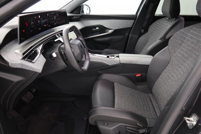 Peugeot 5008  PureTech 130 Allure