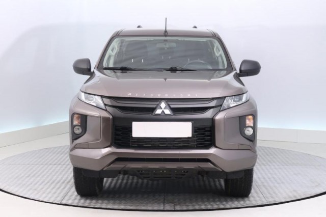 Mitsubishi L200  2.2 DI-D 