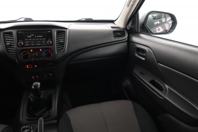 Mitsubishi L200  2.2 DI-D 