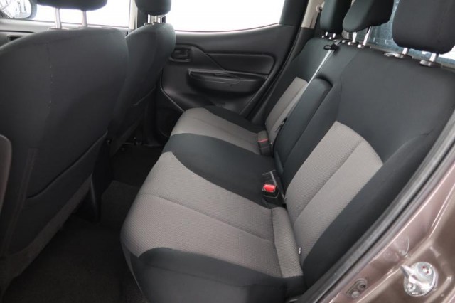 Mitsubishi L200  2.2 DI-D 
