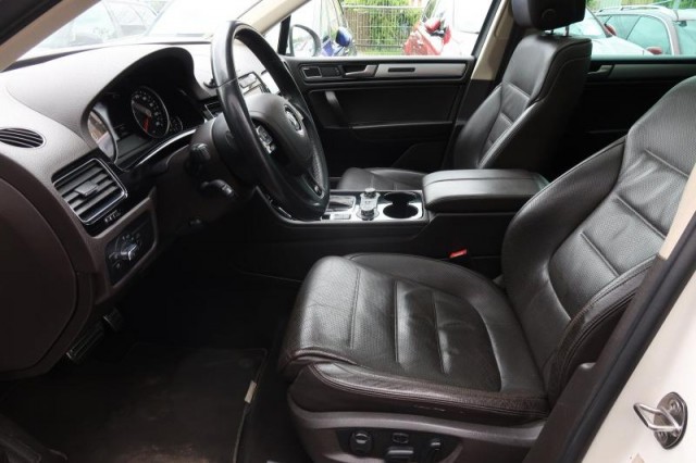 Volkswagen Touareg  3.0 TDI 