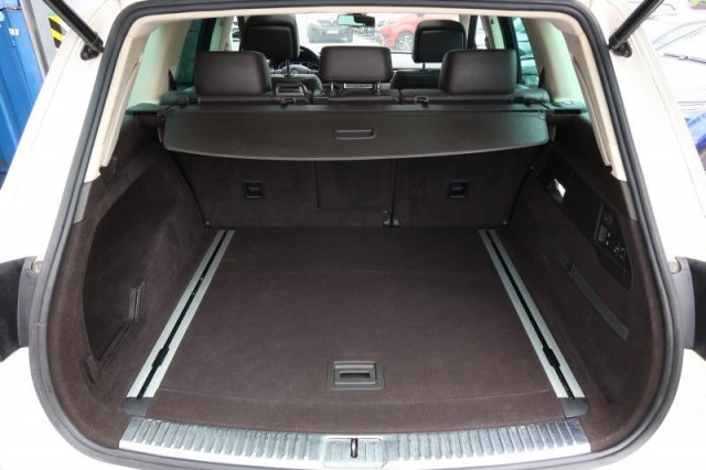 Volkswagen Touareg  3.0 TDI 