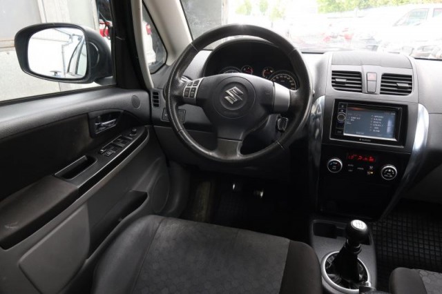 Suzuki SX4  1.6 VVT 