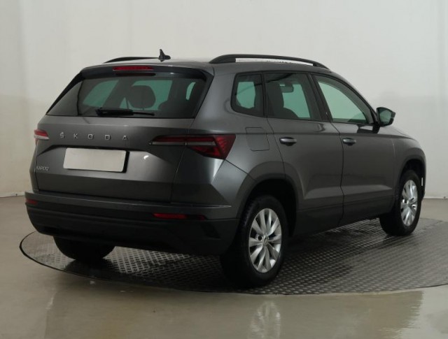 Škoda Karoq  1.5 TSI Fresh