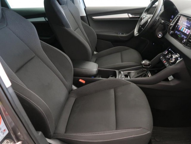 Škoda Karoq  1.5 TSI Fresh