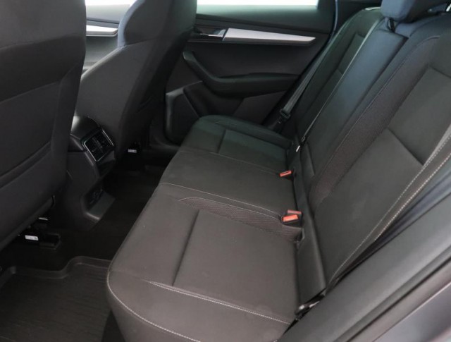 Škoda Karoq  1.5 TSI Fresh