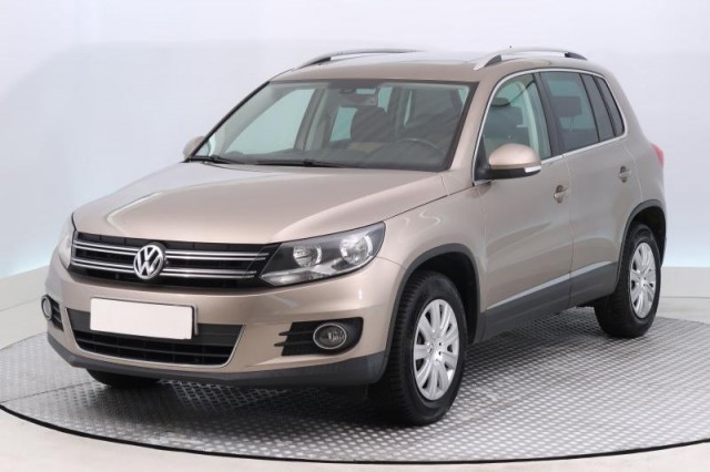 Volkswagen Tiguan  2.0 TDI 
