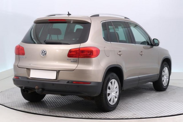Volkswagen Tiguan  2.0 TDI 