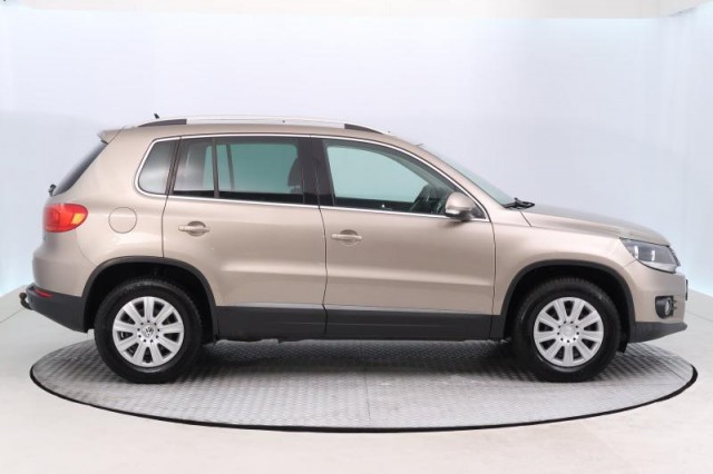 Volkswagen Tiguan  2.0 TDI 