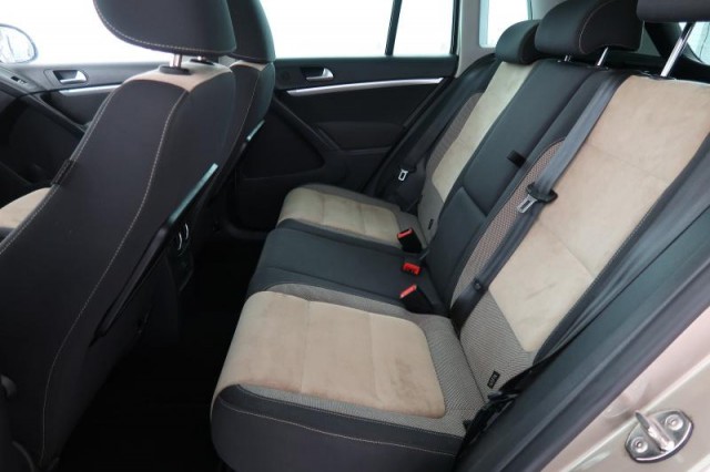 Volkswagen Tiguan  2.0 TDI 