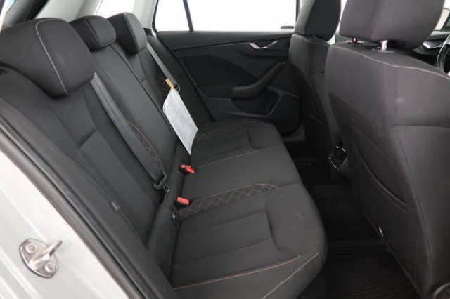 Škoda Kamiq  1.0 TSI Style